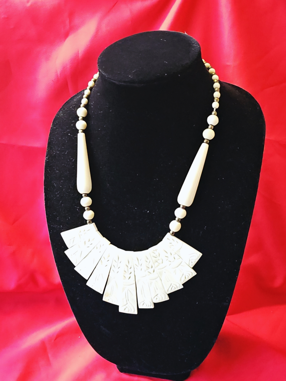 Vintage Carved Bone Cream Fan Bib-Style Necklace